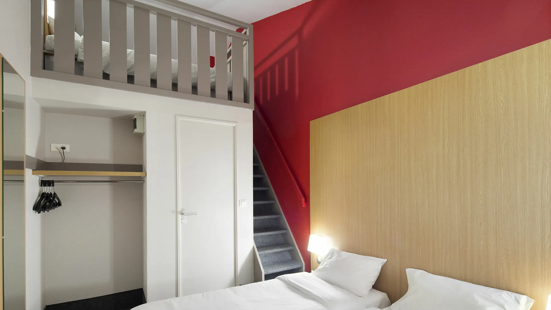 B&B Hotel Saint-Malo Centre 2*,